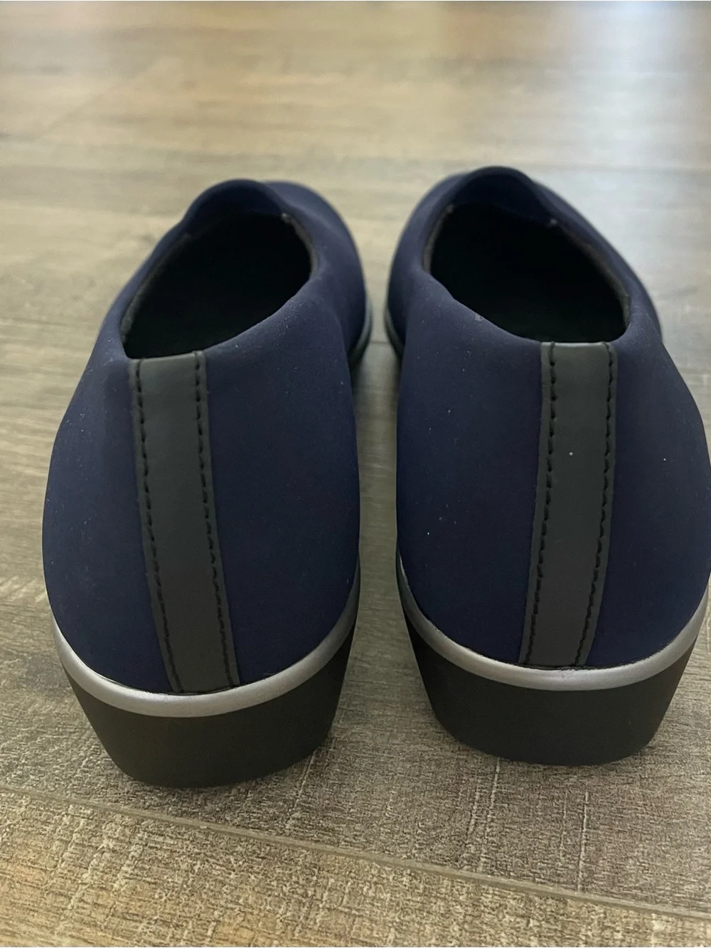 New SAS Bliss - Slip On Wedge size 6.5